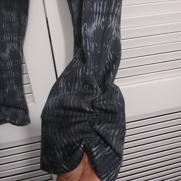 The North Face Womens Motivation Cropped Legging Size Medium - Picture 3 of 7